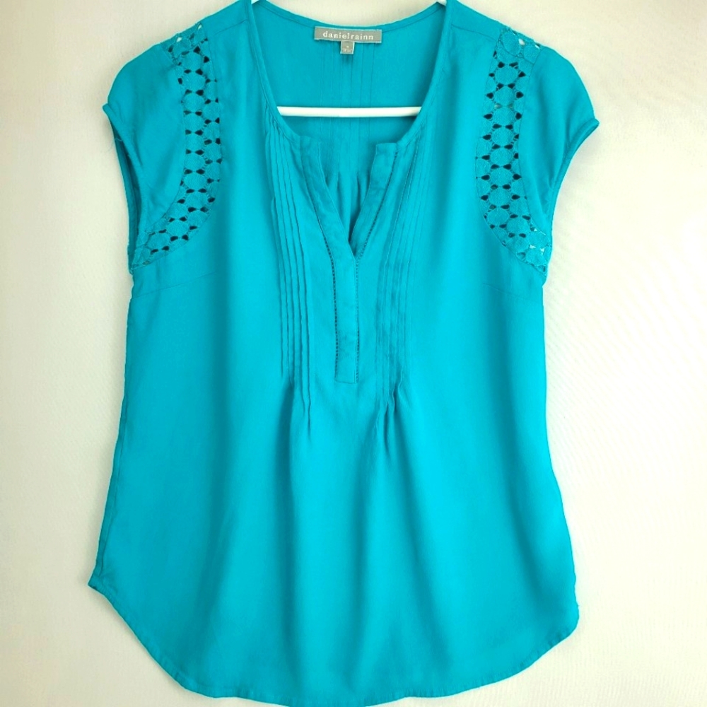 Daniel Rainn | Split Neck Women's Top | Size M | Turquoise Blue